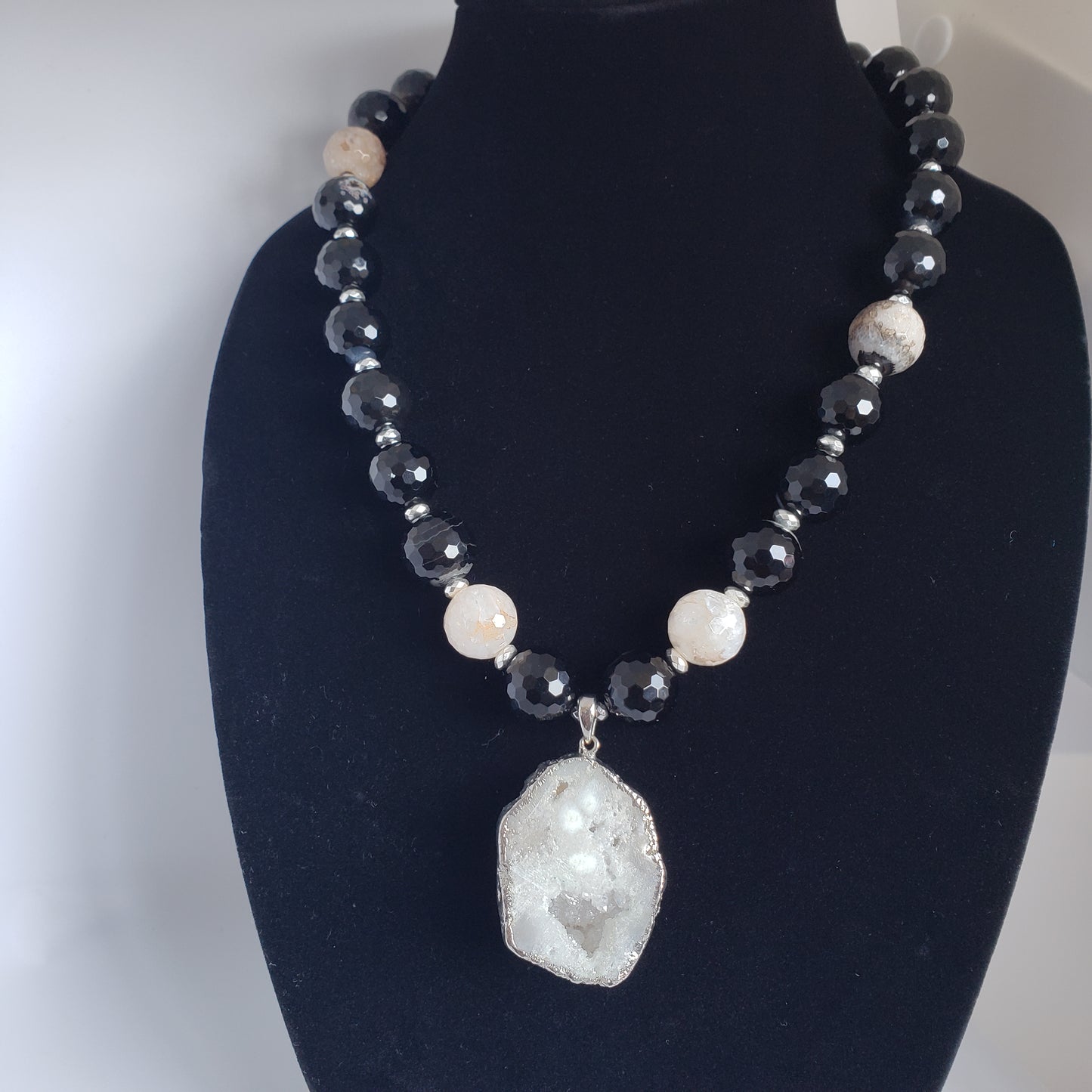 White Druzy
