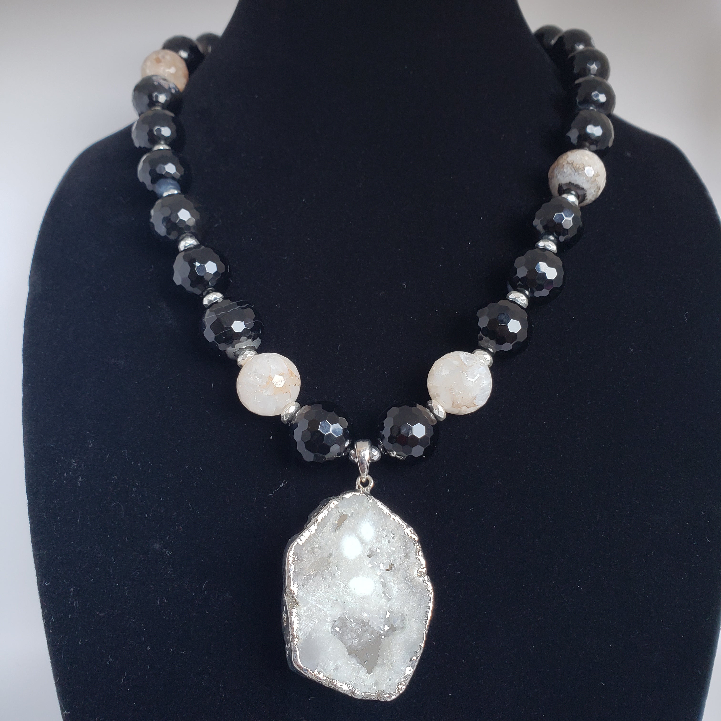 White Druzy